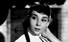 Lumpyhotdog Audrey Hepburn GIF - Lumpyhotdog Audrey Hepburn GIFs