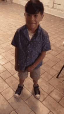 Chowezzy Backpack GIF - Chowezzy Backpack Kid GIFs
