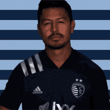 sporting kc roger espinoza thumbs up approved approve