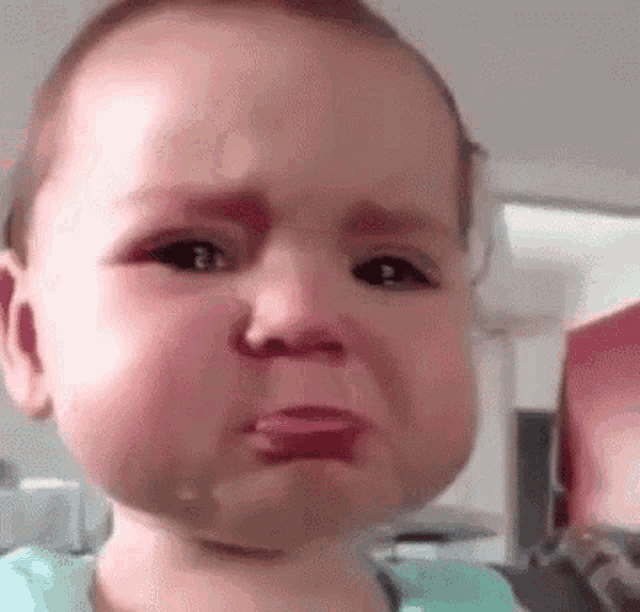 Triste Bebe Gifs Tenor