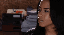 Devante Aaliyah GIF - Devante Aaliyah Glare GIFs