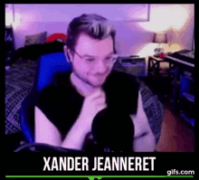 Xander Jeanneret Xanderrific GIF - Xander Jeanneret Xanderrific Looking Around GIFs