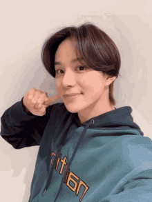 jungwoo hat jungwoo jungwoo selfies jungwoo selcas selcas