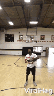 ballin ball tricks spinning ball basketball at the gym