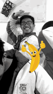 banana h%C3%A3m smiling thumbs up happy