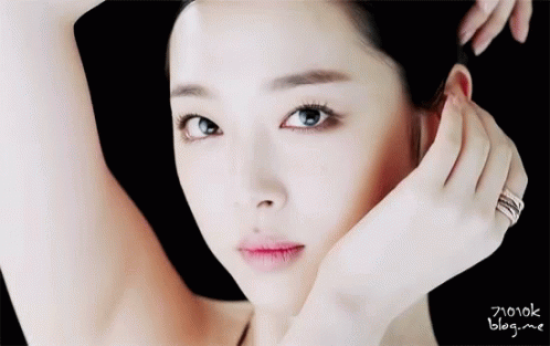 Sulli Choi Jinri GIF - Sulli Choi Jinri Pretty - Discover & Share GIFs