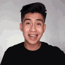 nag pose duke de castro labas dila masaya tongue out nag pose duke de castro labas dila masaya tongue out
