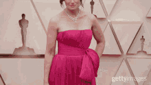 idina menzel pose model posing smiling
