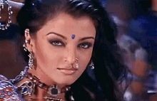 Aishwarya Rai Beautiful GIF - Aishwarya Rai Beautiful Pose GIFs