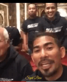 Bukan Beshe Najib Razak GIF - Bukan Beshe Najib Razak Selfie GIFs
