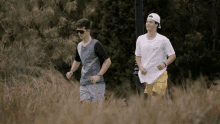 Jogging Red Bull GIF - Jogging Red Bull Exercise GIFs