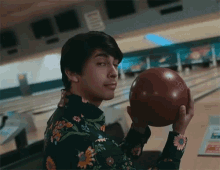 raise eyebrows flirty hello bowling vic fuentes raise eyebrows flirty hello bowling vic fuentes
