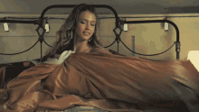 Jessica Alba Come Here GIF - Jessica Alba Come Here Bed GIFs