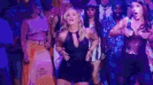 Tina Fey Dancing GIF - Tina Fey Dancing Amy Poehler GIFs