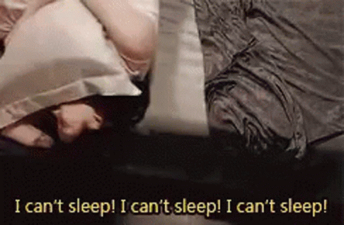 Tossing Around I Cant Sleep GIF - Tossing Around I Cant Sleep Frustrated - Descubre &amp; Comparte GIFs