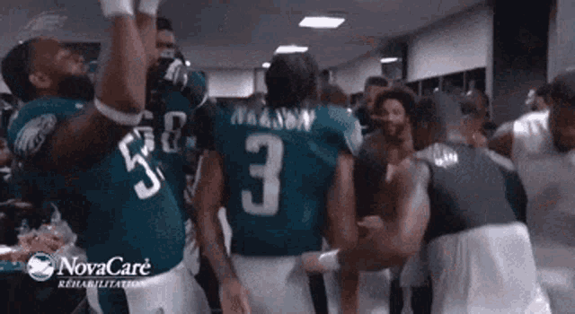 Eagles Devonta Smith GIF - Eagles Devonta Smith Dancing - Discover & Share  GIFs