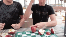 Need To Split An Apple But Lack The Equipment? Here'S A Quick Work-around. GIF - Diy Food Hack GIFs
