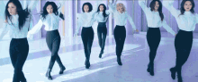 Loona Butterfly GIF - Loona Butterfly GIFs