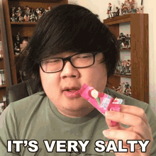 Its Very Salty Sung Won Cho GIF - Its Very Salty Sung Won Cho It Doesnt Taste Good GIFs