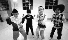 Niño Chico Niños Bailando GIF - Dancing Kids GIFs