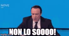 Berlusconi Crozza GIF - Berlusconi Crozza Non Lo So GIFs