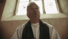 pretre priest