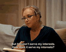 Succession How Does It Serve My Interests GIF - Succession How Does It Serve My Interests Gerri Kellman GIFs