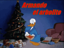 El Pato Donald Está Armando El Arbolito Navideño GIF - Pato Donald Arbol De Navidad Arbolito Navideno GIFs