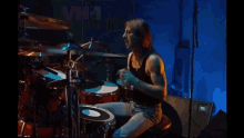 Phil Rudd Drums GIF - Phil Rudd Drums Drummer GIFs