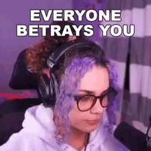 Everyone Betrays You In The End Fluctra GIF - Everyone Betrays You In The End Fluctra Everybody Lies GIFs