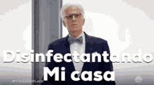 desinfect%C3%A1ndo la casa disinfecting the house spray michael the good place