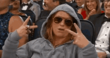 Emmys GIF - Emmy Amy Poehler Peace Out GIFs