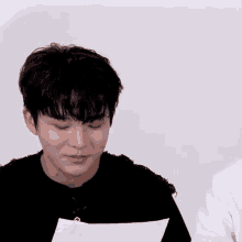 Jongho Laughing Kyoatz GIF - Jongho Laughing Kyoatz Singles Korea GIFs