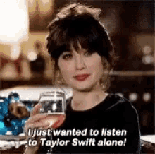 Listen To Taylor Swift Alone Music GIF - Listen To Taylor Swift Alone Listen Music GIFs