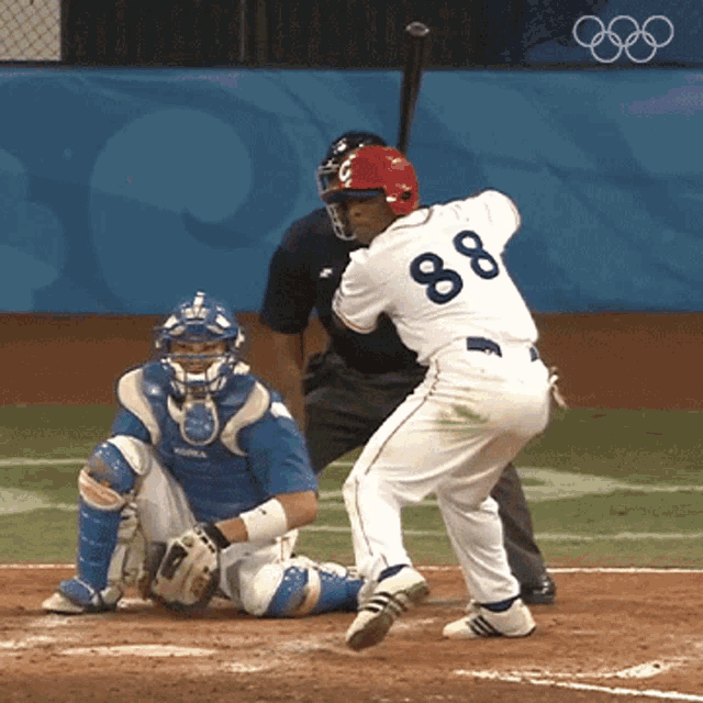 Hitting The Baseball International Olympic Committee GIF - Hitting The Baseball International Olympic Committee Korea Vs Cuba GIFs