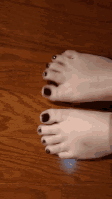 Toes Feet GIF - Toes Feet Happy Feet GIFs