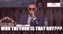Conor Mc Gregor Who The Fook Is That Guy GIF - Conor Mc Gregor Who The Fook Is That Guy GIFs