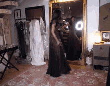 Checking Out Naomi Campbell GIF - Checking Out Naomi Campbell Being Naomi GIFs