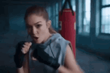 Gigi Hadid Boxing GIF - Gigi Hadid Boxing Intense GIFs