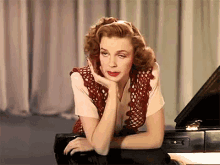 Judy Garland GIF - Judy Garland Bored GIFs
