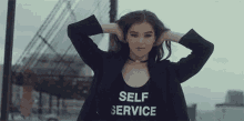 confident hailee
