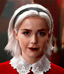 Chilling Adventures Of Sabrina Teenage Witch GIF - Chilling Adventures Of Sabrina Sabrina Teenage Witch GIFs
