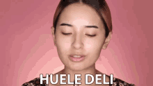 Huele Deli Laura Sanchez GIF - Huele Deli Laura Sanchez Huele Rico GIFs