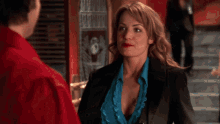 Erica Durance Look What I Got GIF - Erica Durance Look What I Got Smallville GIFs