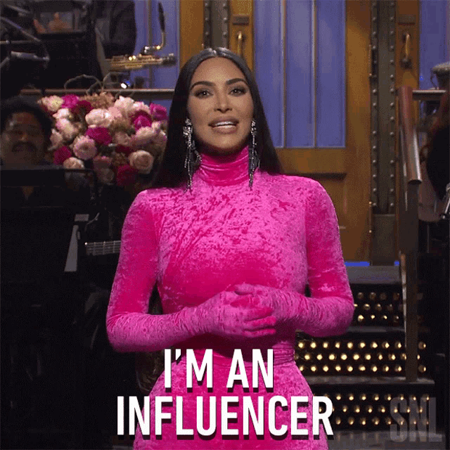 Im An Influencer Kim Kardashian GIF - Im An Influencer Kim Kardashian Saturday Night Live - Descubre & Comparte GIFs