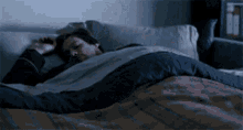 Waking Bed GIF - Waking Bed Pajamas GIFs