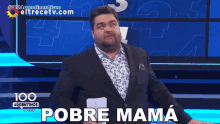 Pobre Mama Dario Barassi GIF - Pobre Mama Dario Barassi 100argentinos Dicen GIFs