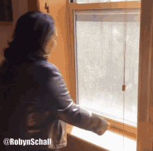 Robyn Robyn Schall GIF - Robyn Robyn Schall Robyn Is Crazy GIFs