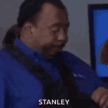 Stanley Eating Pizza GIF - Stanley Eating Pizza The Office GIFs