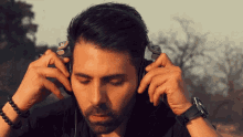 listening to music vessbroz jamming feeling the music groovy listening to music vessbroz jamming feeling the music groovy